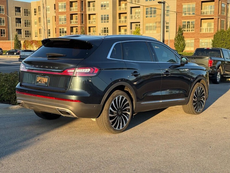 2023 Lincoln Nautilus Black Label photo 3
