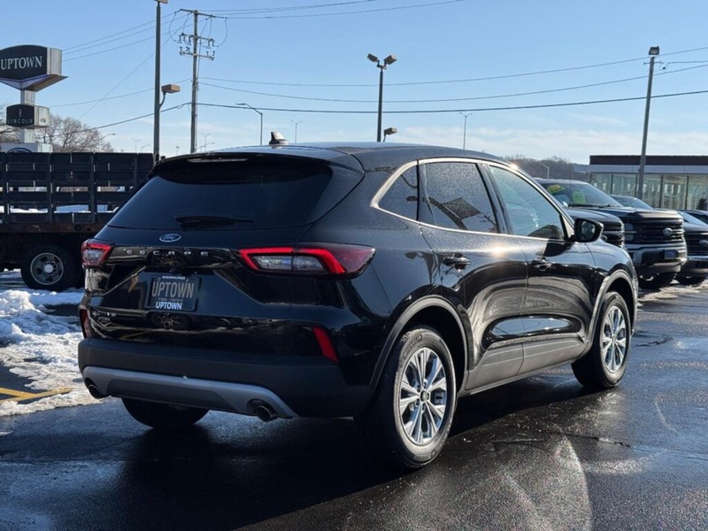 New 2025 Ford Escape Active FWD SUV