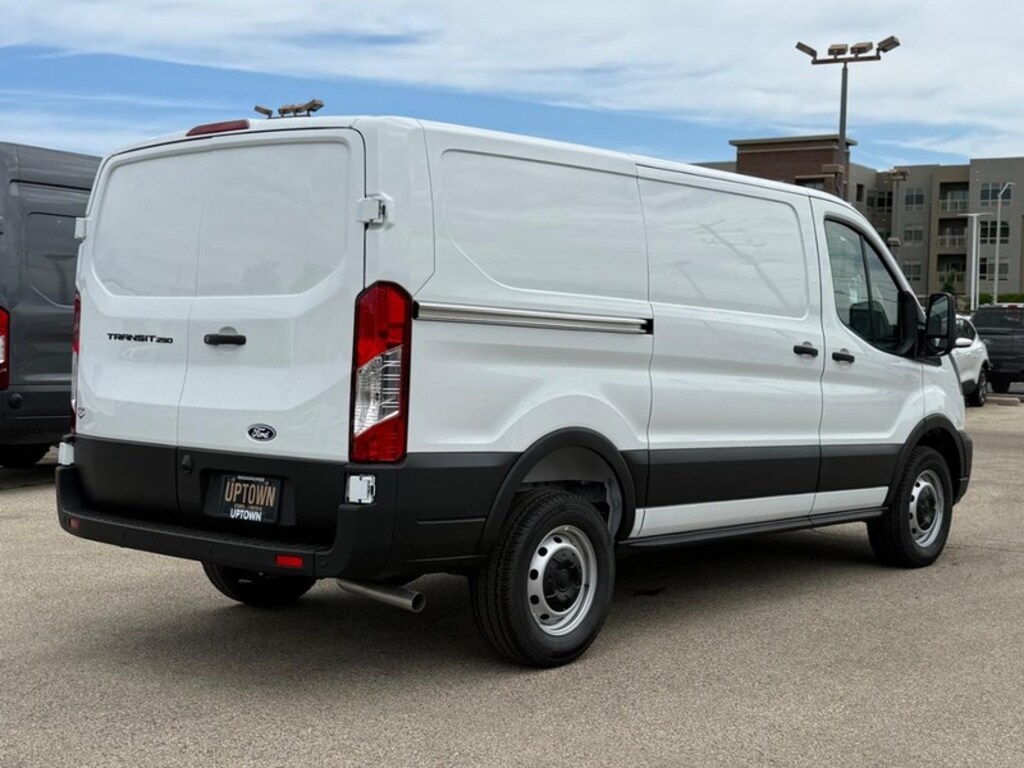 New 2026 Ford Transit Cargo Van T-250 130 Low Rf 9150 Gvwr RWD Mini-Van