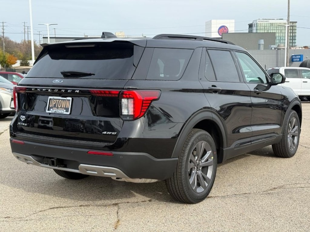New 2026 Ford Explorer Active 4WD SUV