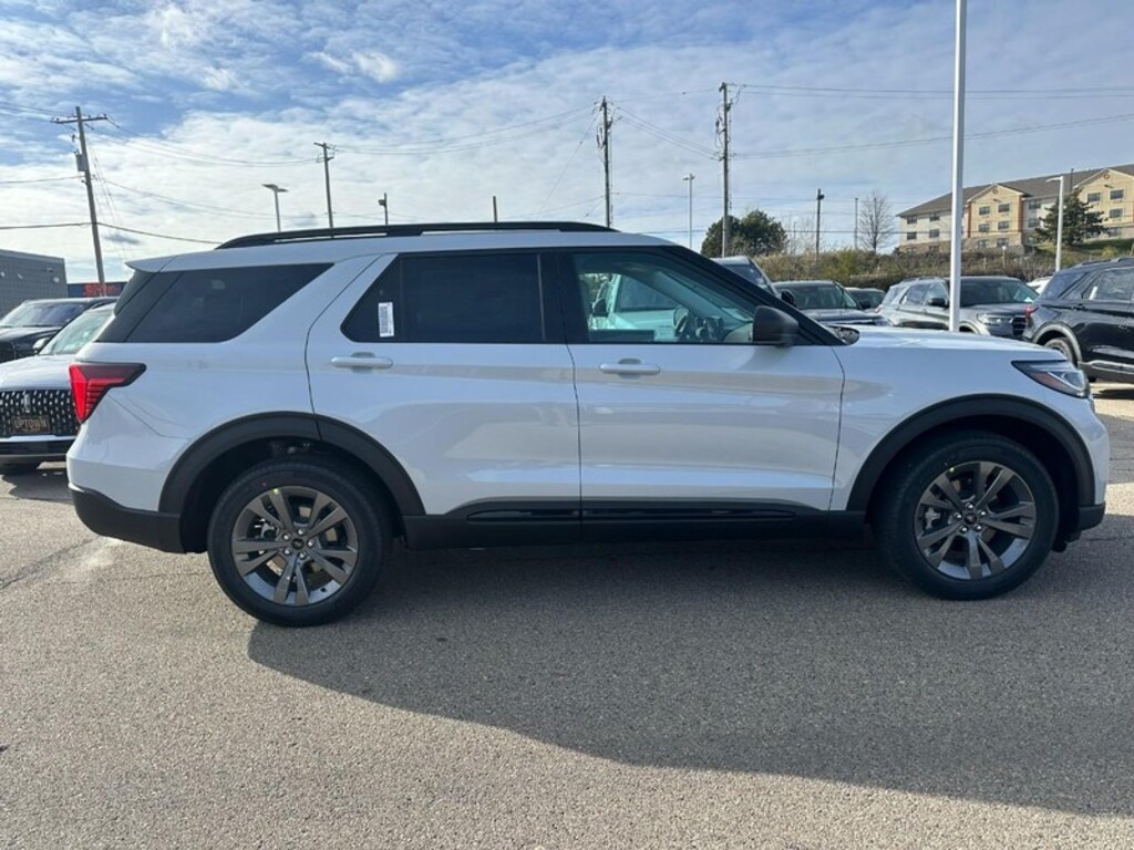 New 2026 Ford Explorer Active 4WD SUV