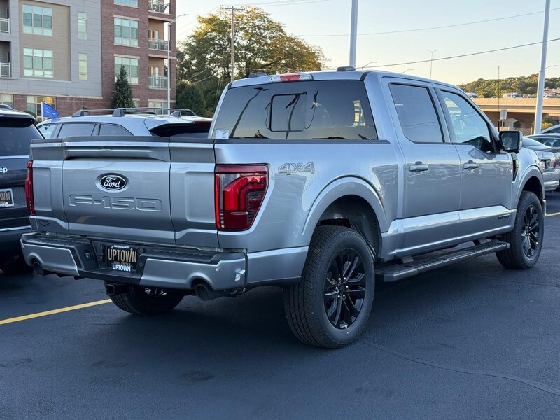 2025 Ford F-150 Lariat photo 2