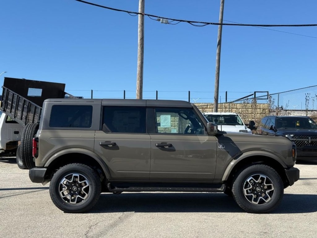 New 2026 Ford Bronco Outer Banks 4 Door 4x4 SUV