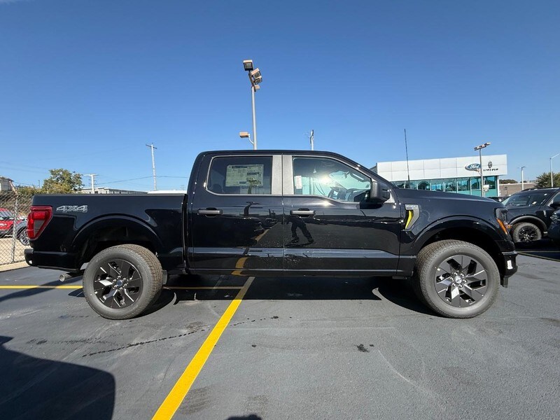 2025 Ford F-150 STX photo 2