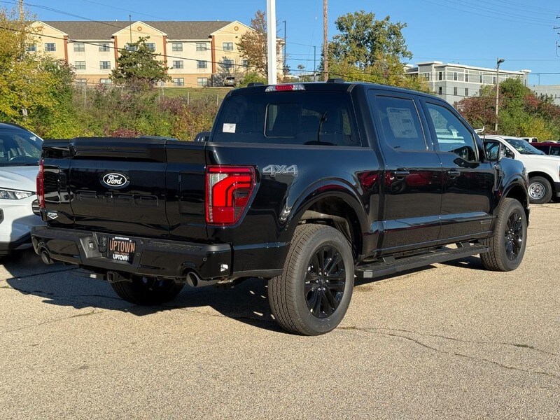 2025 Ford F-150 Lariat photo 2
