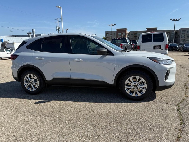 2026 Ford Escape Active photo 2