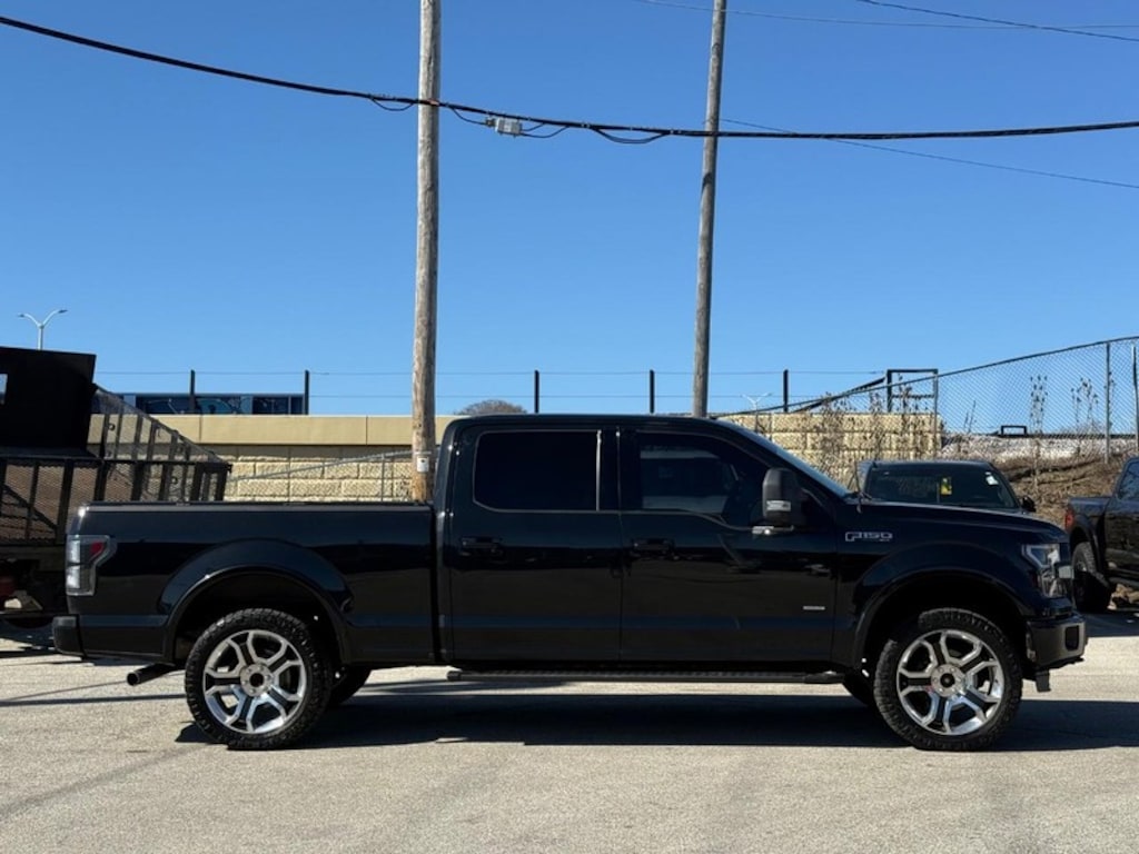 Used 2015 Ford F-150 4WD XLT w/HD Payload Pkg Supercrew Truck