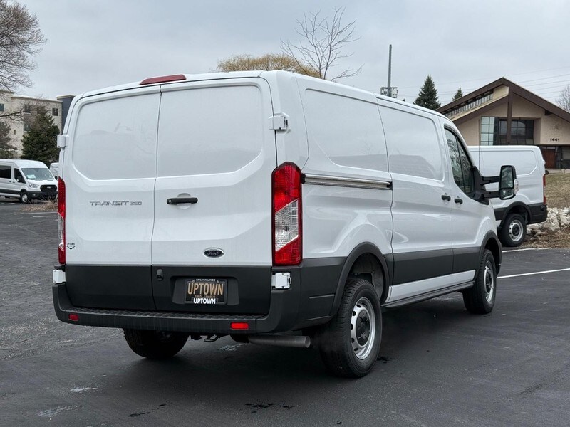 2025 Ford Transit Cargo Van photo 3