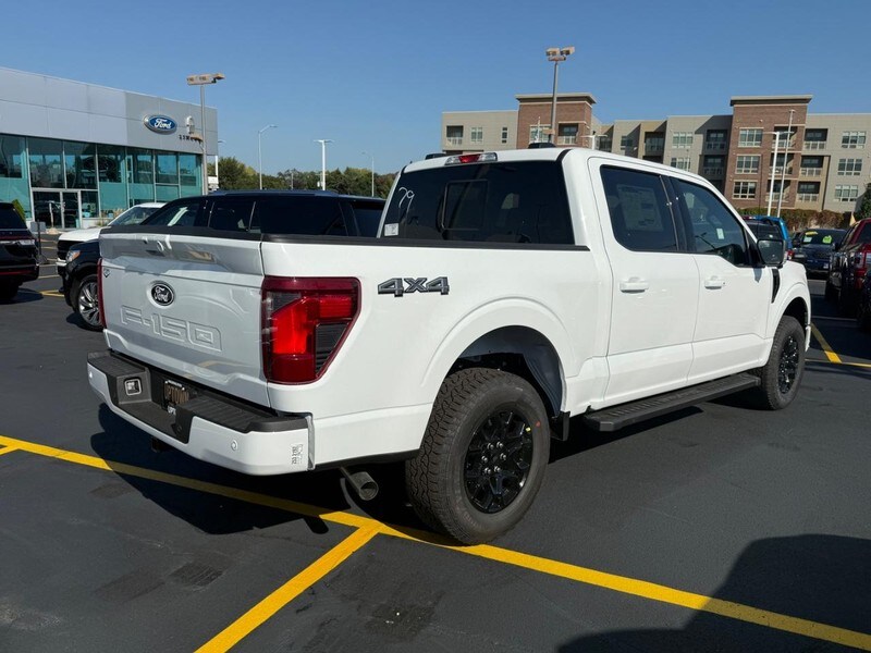 2025 Ford F-150 XLT photo 3