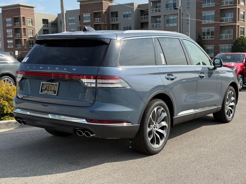 2025 Lincoln Aviator Reserve photo 2