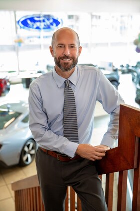 Staff member Tom Sparks from b198360442af
