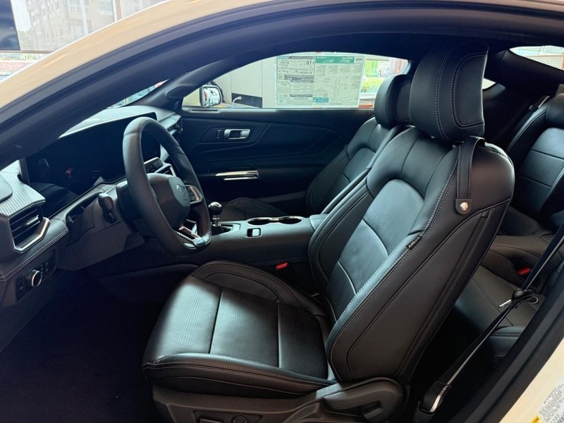 2025 Ford Mustang GT Premium Fastback - Photo 13