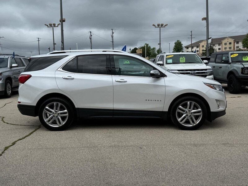 2019 Chevrolet Equinox Premier photo 2