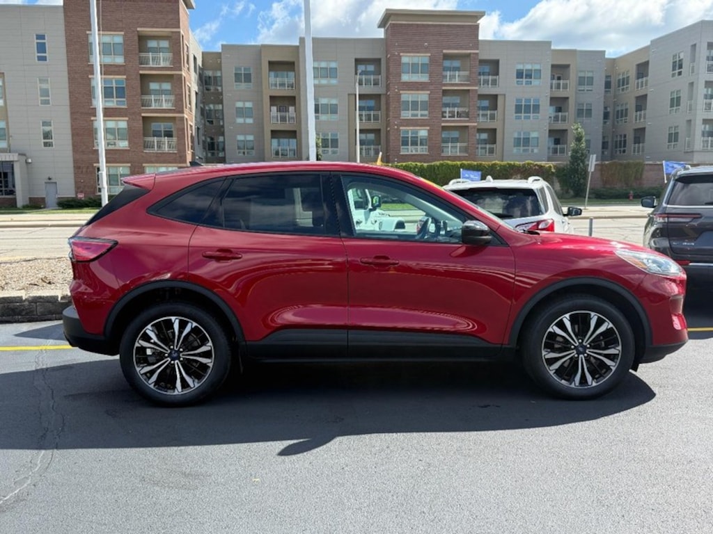 Certified 2022 Ford Escape SE AWD SUV