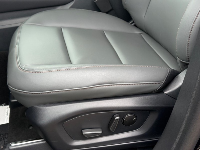 2026 Ford Explorer Active - Photo 22