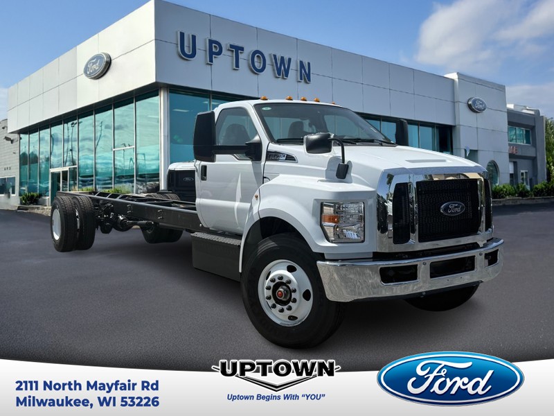 2027 Ford F-750's photo