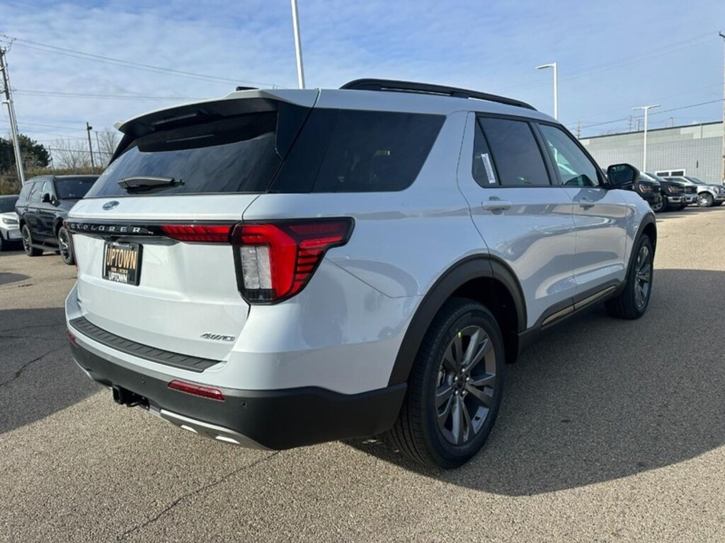 New 2026 Ford Explorer Active 4WD SUV