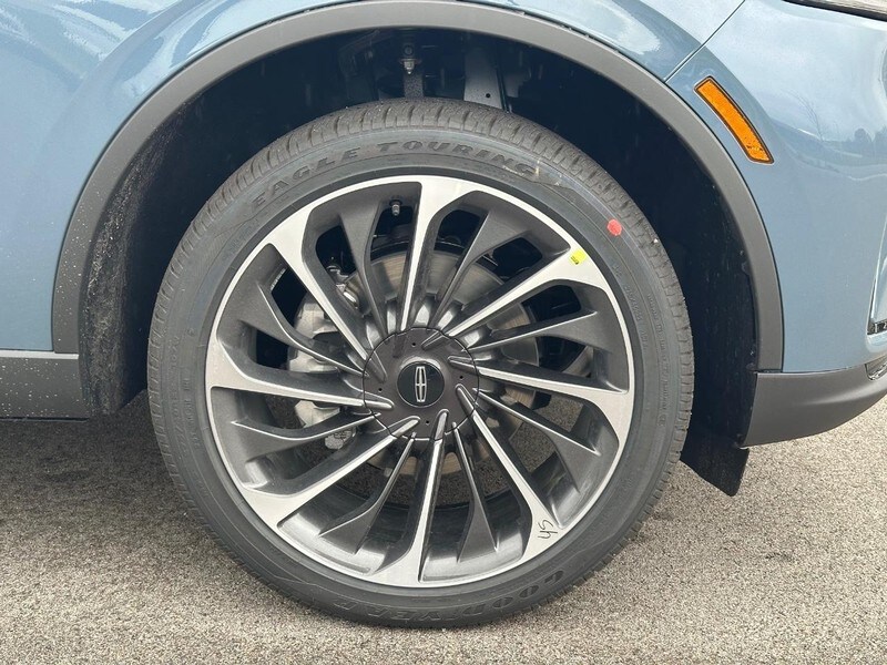 2025 Lincoln Aviator Reserve photo 4