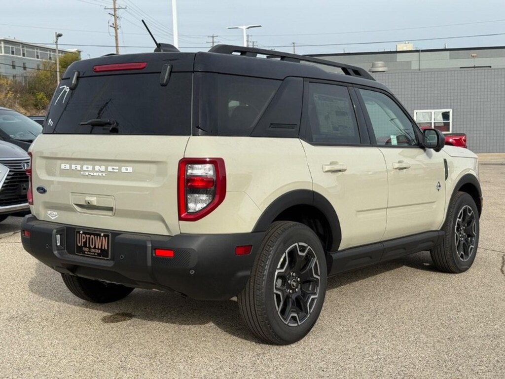 New 2025 Ford Bronco Sport Outer Banks 4x4 SUV