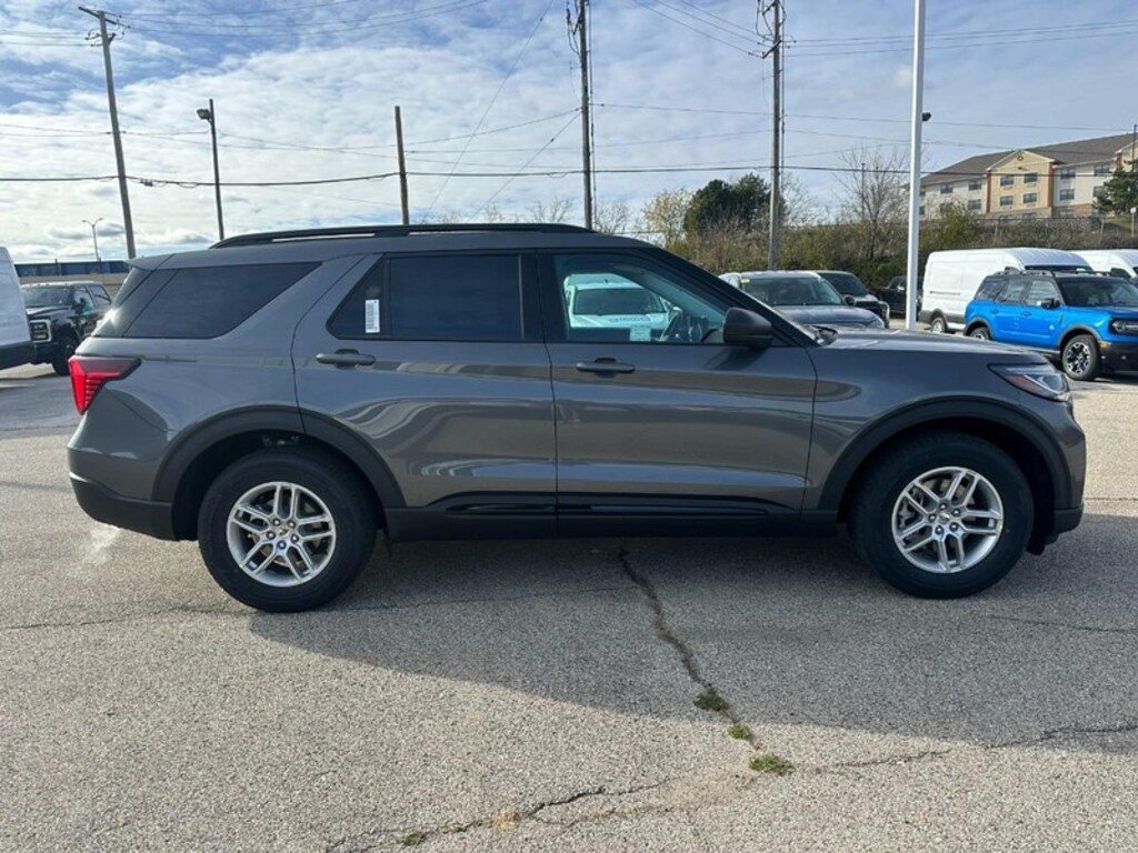 New 2026 Ford Explorer Active 4WD SUV