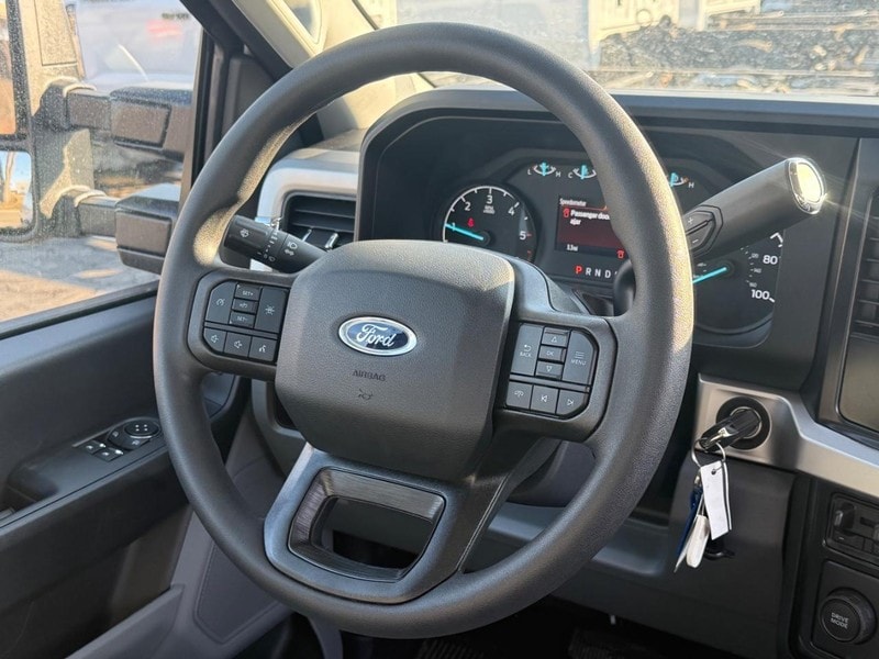 2026 Ford F-450 Super Duty Chassis Cab XL - Photo 15