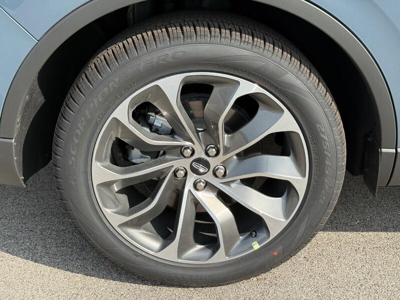 2025 Lincoln Aviator Reserve photo 3