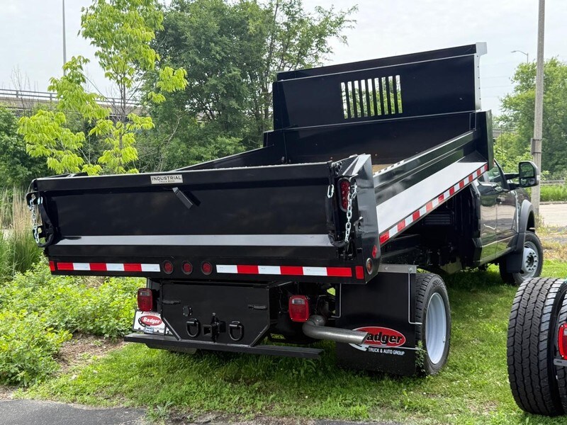 2024 Ford F-450 XL photo 2