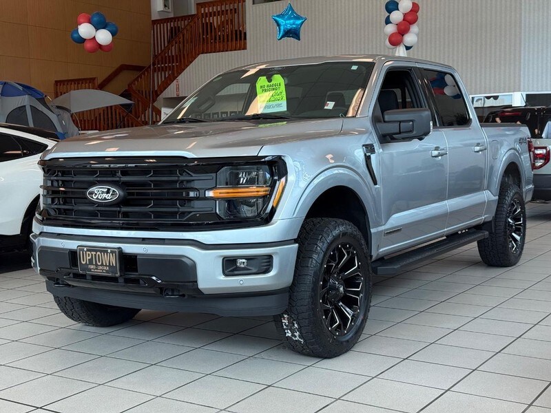 2025 Ford F-150 XLT photo 2
