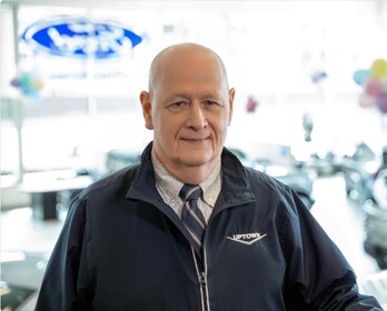 Staff member Bob Maxwell from a6d91950fc6b