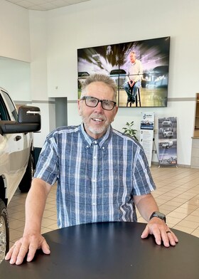 Staff member Dieter Schlueter from 35ea8dd1baf0