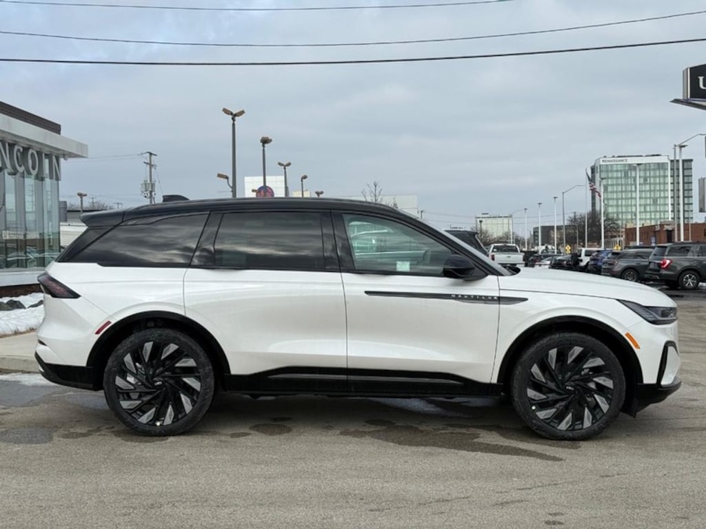 New 2026 Lincoln Nautilus Reserve AWD SUV