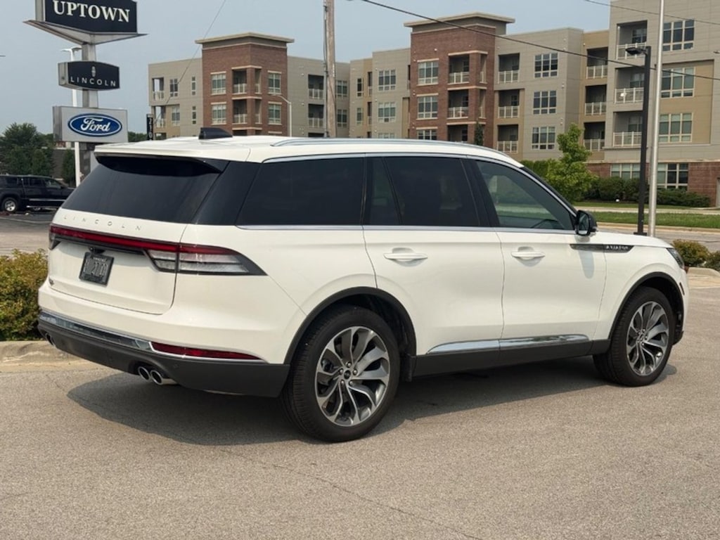 New 2026 Lincoln Aviator Reserve AWD SUV