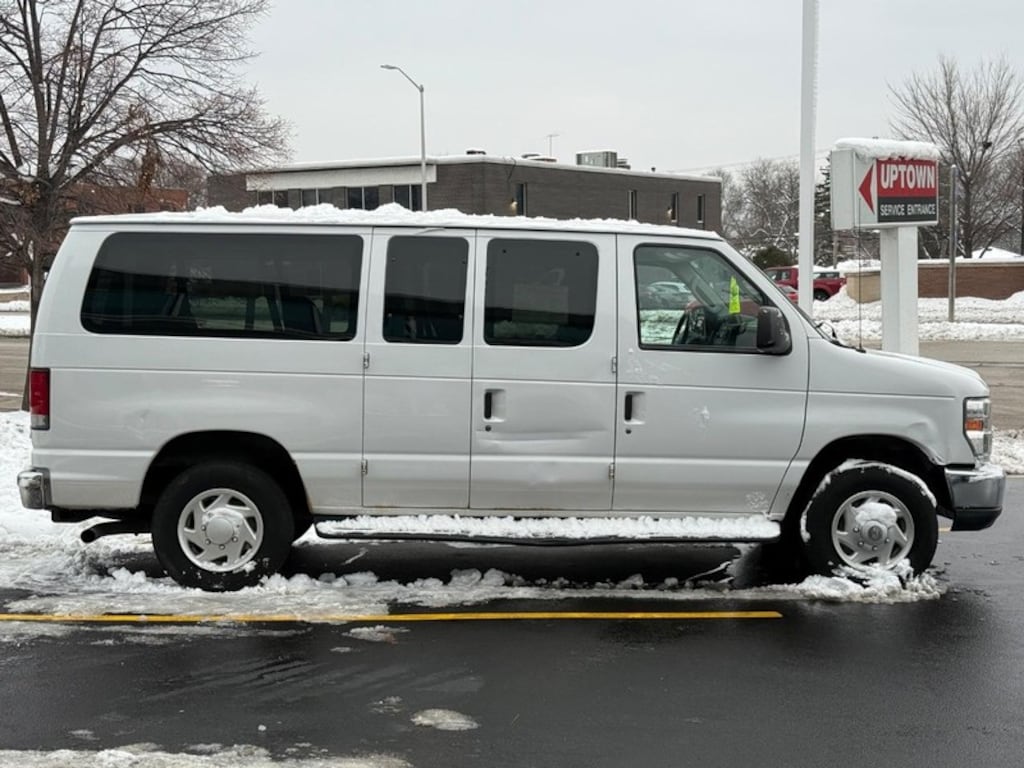 Used 2014 Ford Econoline Wagon E-350 Super Duty XLT Van