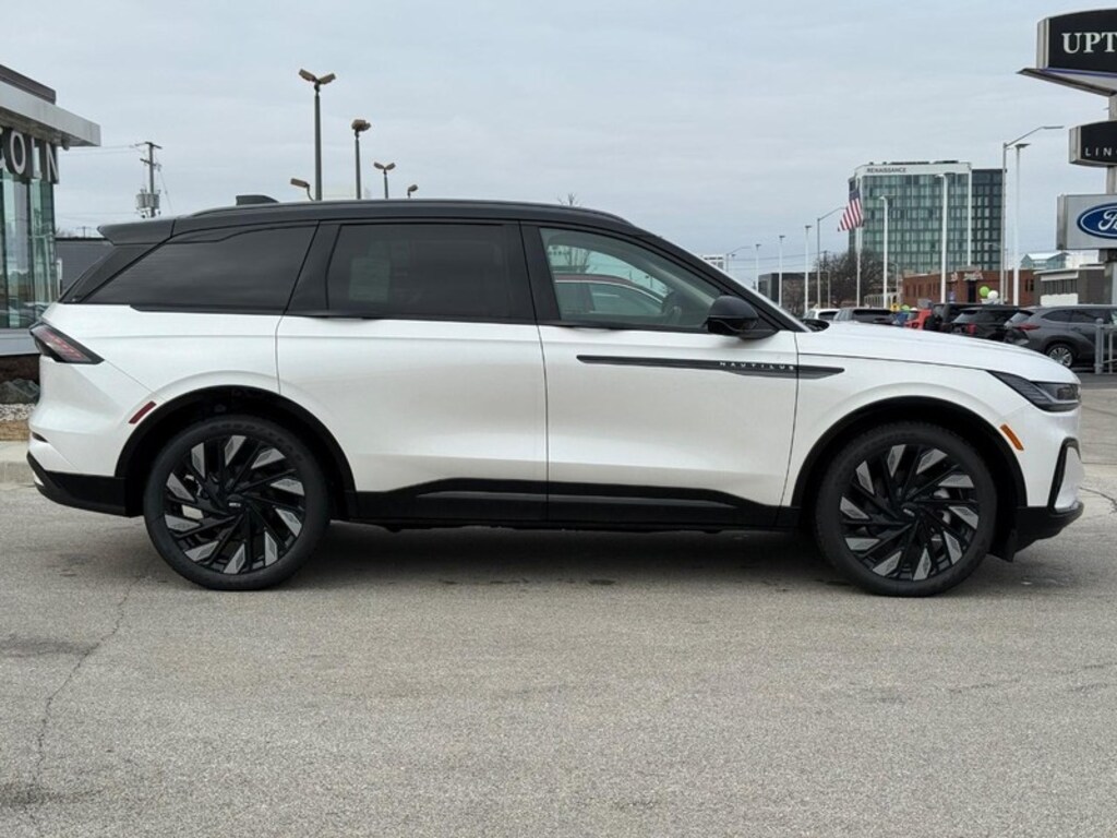 New 2026 Lincoln Nautilus Reserve AWD SUV