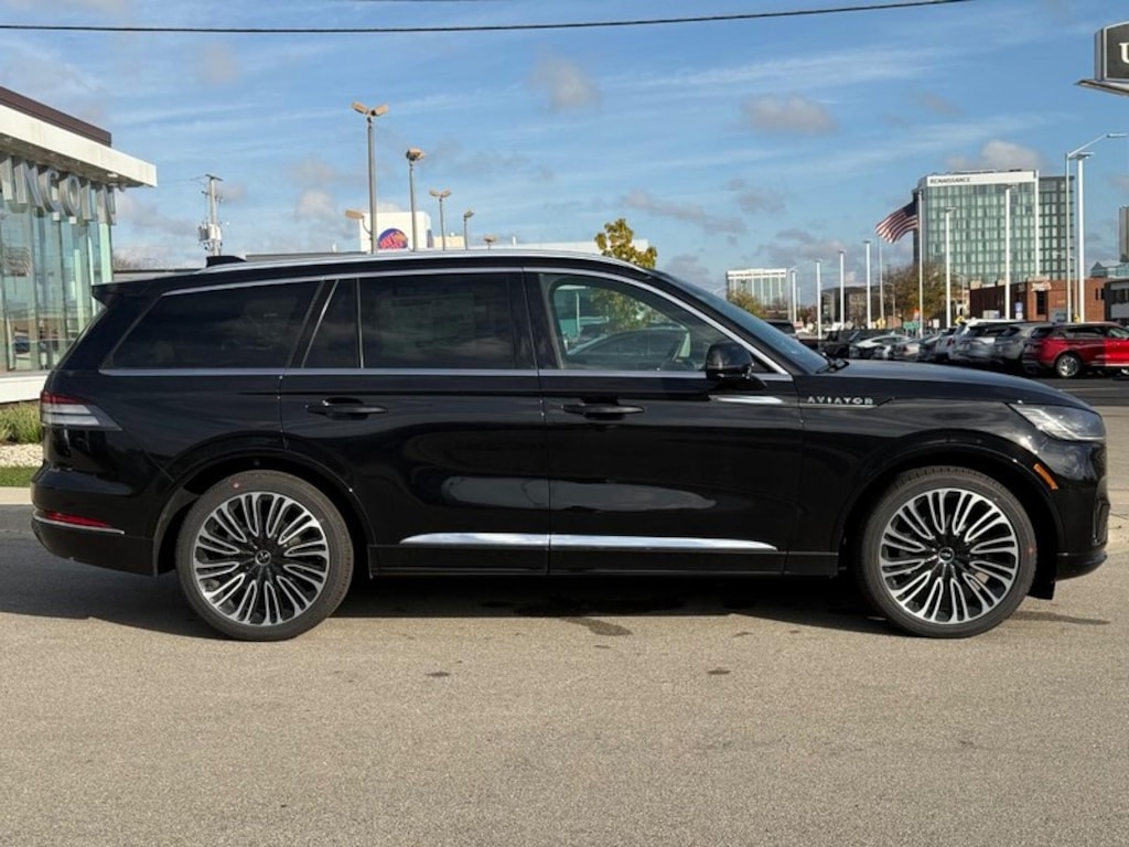 New 2025 Lincoln Aviator Black Label AWD SUV