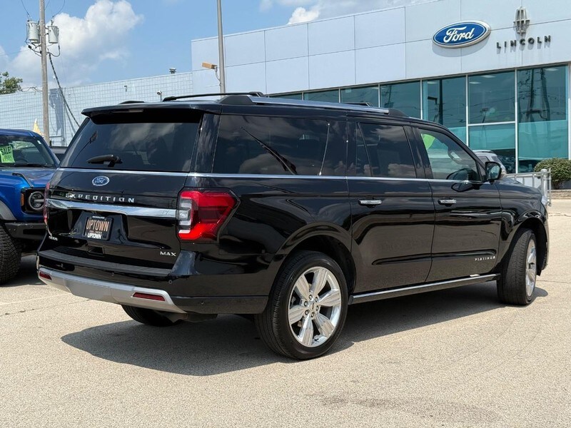 2024 Ford Expedition MAX Platinum photo 3