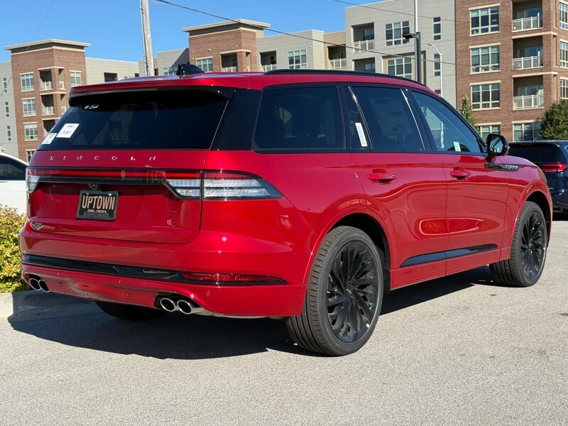 2026 Lincoln Aviator Reserve photo 3