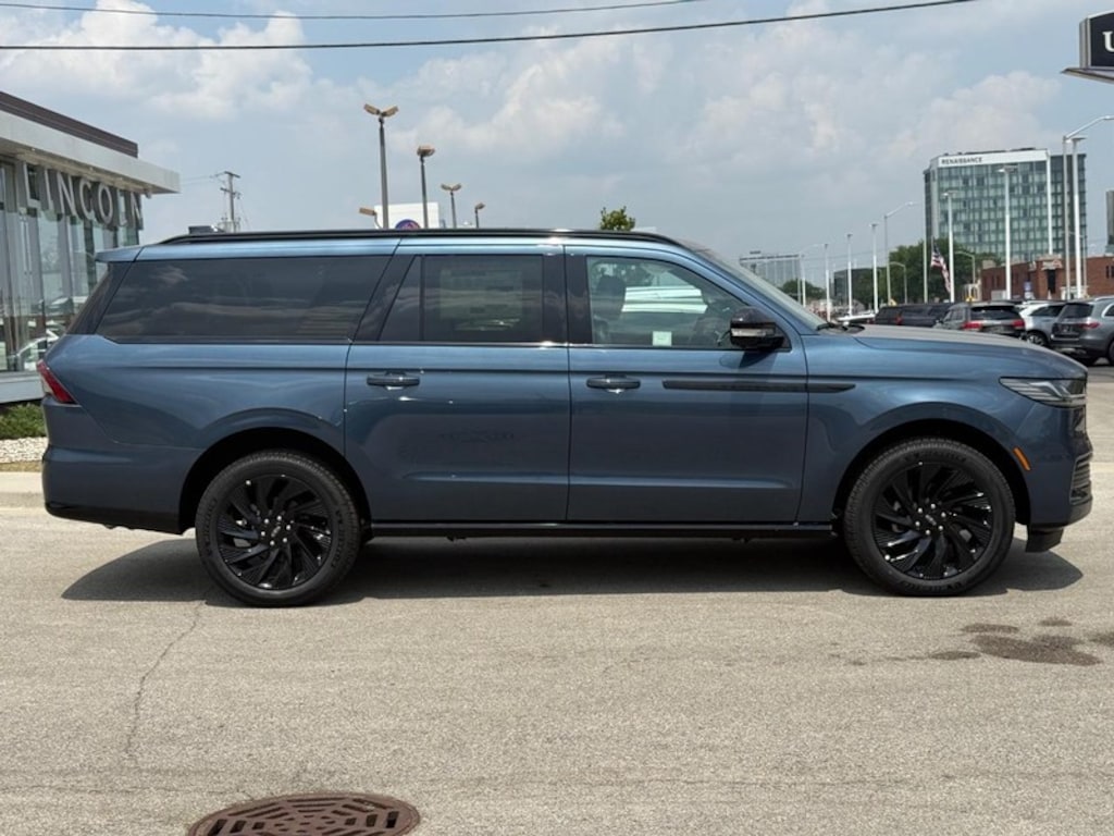 New 2027 Lincoln Navigator L Reserve 4x4 SUV