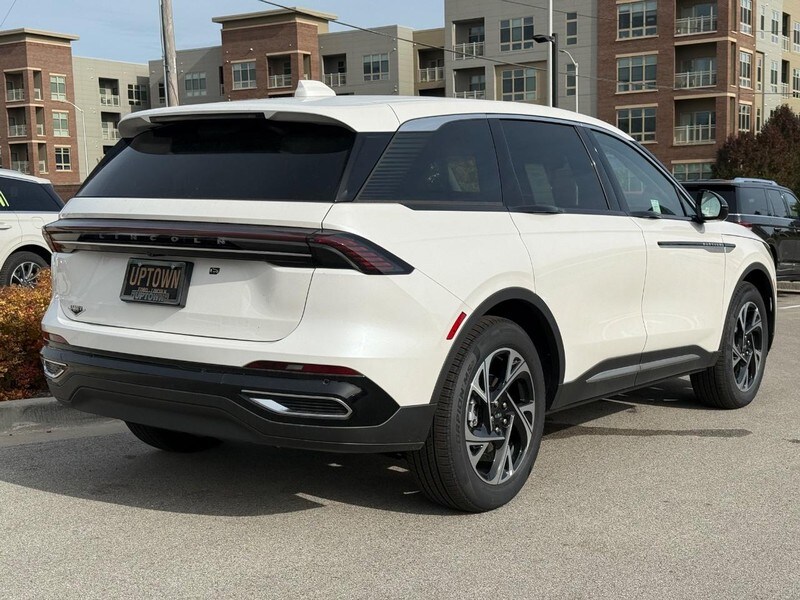 2026 Lincoln Nautilus Premiere photo 3