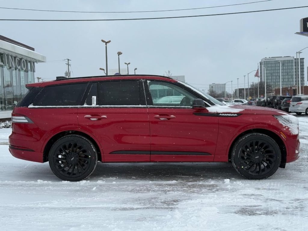 New 2026 Lincoln Aviator Reserve AWD SUV