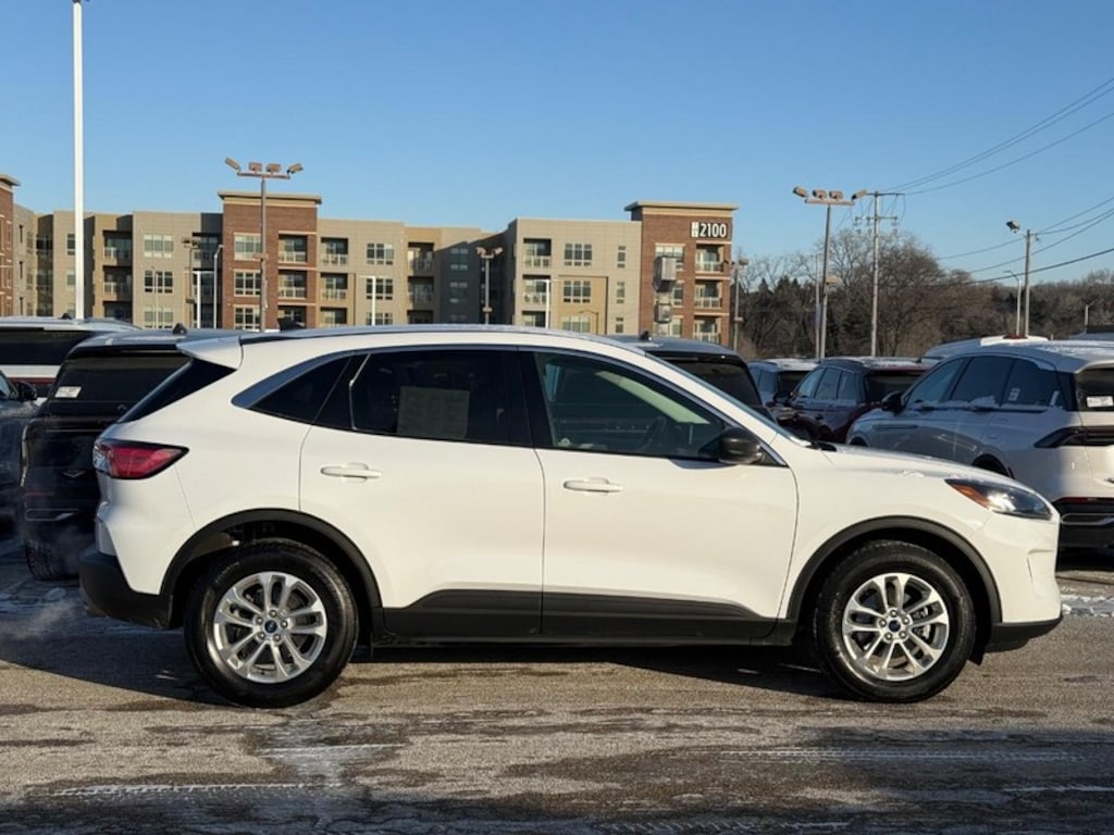 Certified 2022 Ford Escape SE AWD SUV