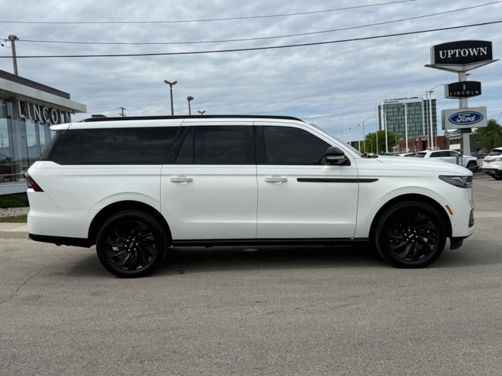 Certified 2025 Lincoln Navigator L Reserve 4x4 SUV