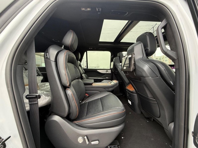 2025 Lincoln Navigator Black Label L - Photo 5