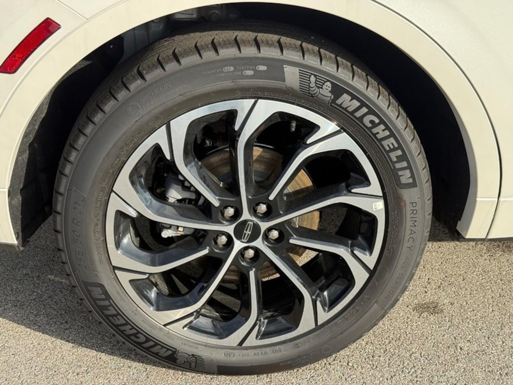 New 2025 Lincoln Nautilus Reserve AWD SUV