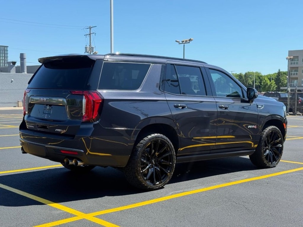 Used 2024 GMC Yukon 4WD 4dr AT4 SUV