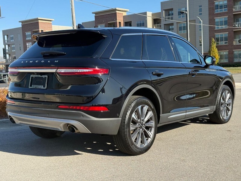 2022 Lincoln Corsair Reserve photo 2