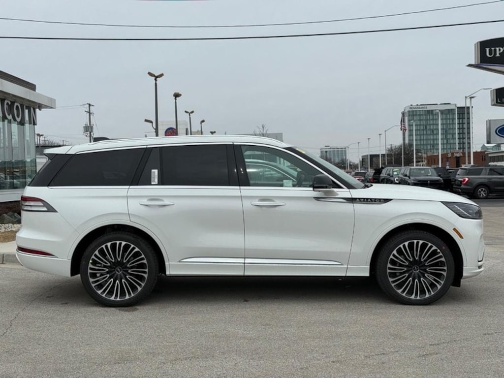 New 2026 Lincoln Aviator Black Label AWD SUV