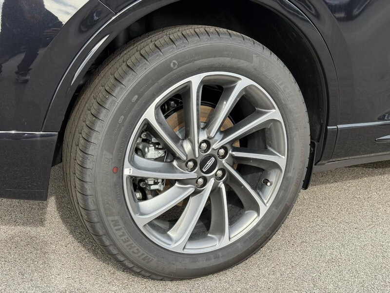 2025 Lincoln Corsair Grand Touring photo 2