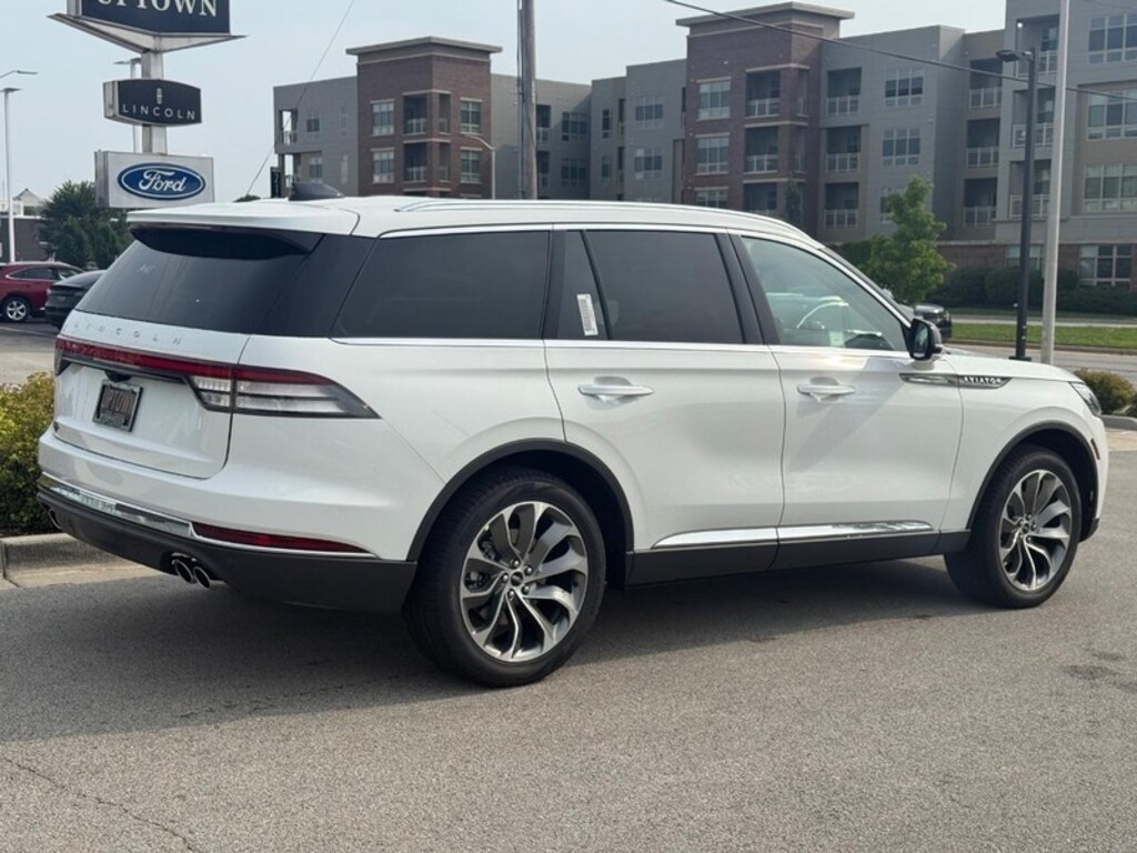 New 2026 Lincoln Aviator Reserve AWD SUV