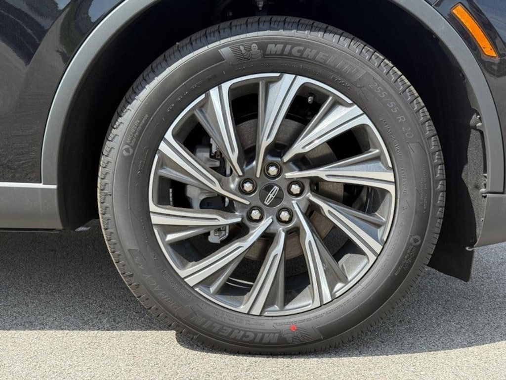 New 2026 Lincoln Aviator Premiere AWD SUV